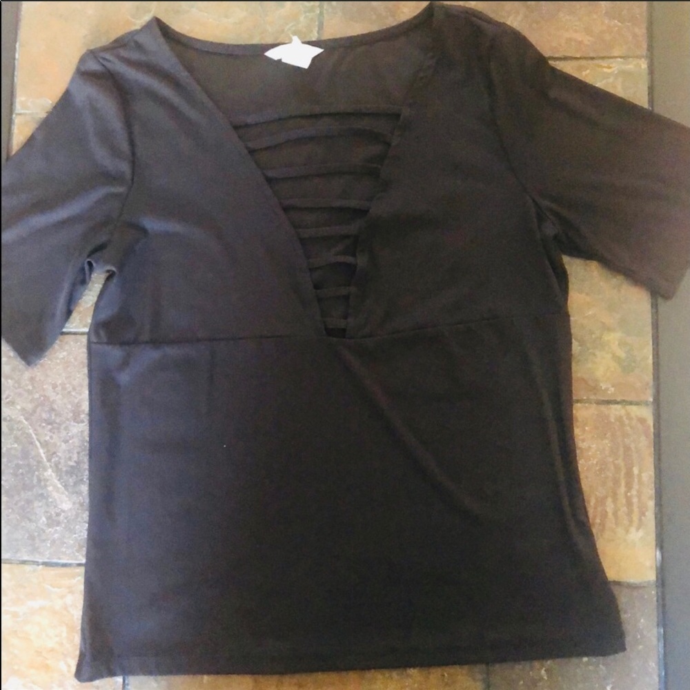 H&M Black Criss Cross Lattice Neckline Short Sleeve Top